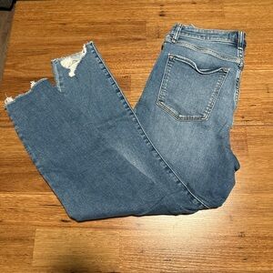 Abercrombie & Fitch Light Blue Distressed Cropped Jeans